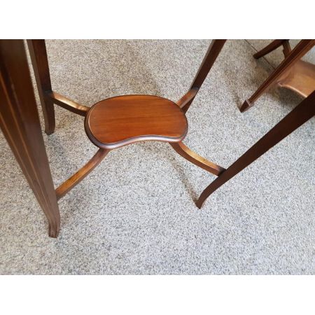 Antiker edwardianischer Beistelltisch aus Mahagoni