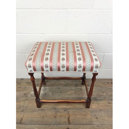 Antiker gebeizter Hocker aus Buchenholz