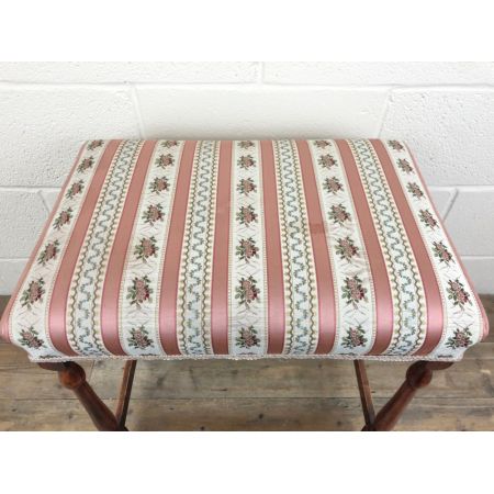 Antiker gebeizter Hocker aus Buchenholz