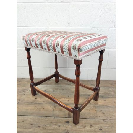 Antiker gebeizter Hocker aus Buchenholz