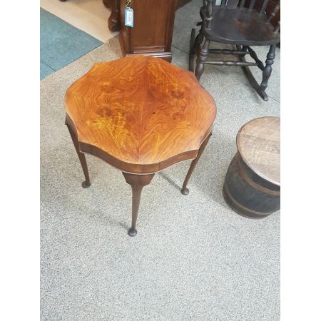 Antiker Walnussholz Tisch