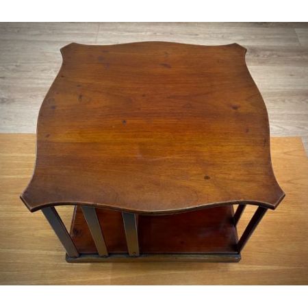 Kleines antikes Mahagoni Bücherregal aus dem frühen 20. Jahrhundert