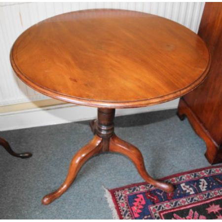 Antiker Beistelltisch/Occassional Table aus Mahagoni Massivholz