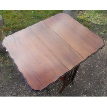 Antiker Mahagoni Drop Leaf Couchtisch