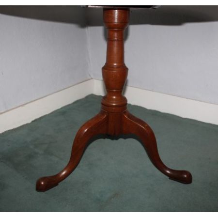 Antiker Beistelltisch/Occassional Table aus Mahagoni Massivholz 1930