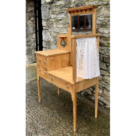 Antiker Schminktisch aus Kiefernholz von Maple & Co.