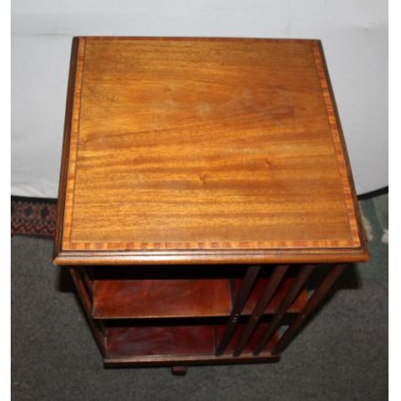 Antikes drehbares Inlaid Bücherregal aus Mahagoni und Satinholz 