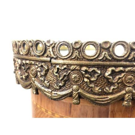 Antiker französischer Nachttisch aus Kingwood von 1920