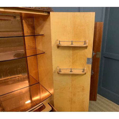 Großer antiker Cocktailschrank aus Walnussholz