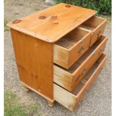 Antike Kommode aus Kiefernholz Massivholz 1850