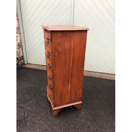 Antike schmale Kommode aus Walnussholz von 1920