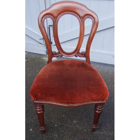 Antiker Satz von sechs Ballonrücken-Esszimmerstühlen aus Mahagoni