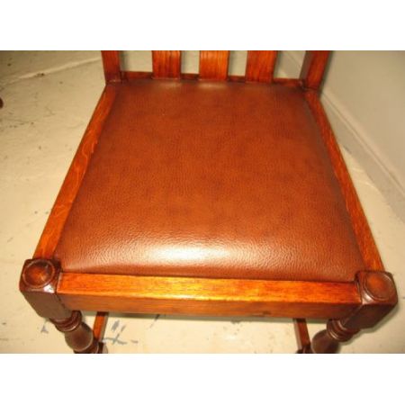 Antikes Set aus sechs Eichen-Esszimmerstühlen