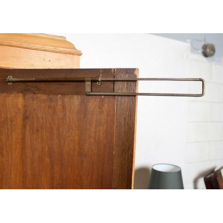 Antike Arts & Crafts Gaderobe aus Eichenholz 