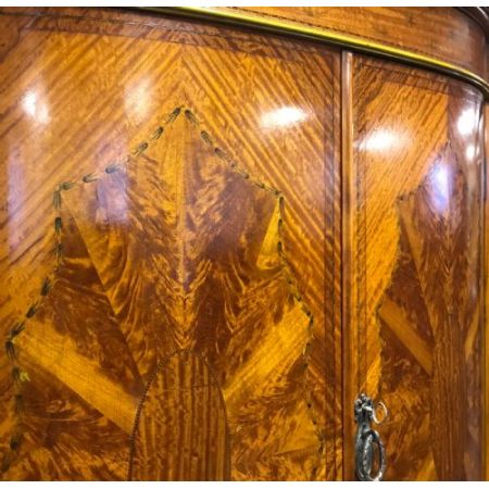 Antike Inlaid Gaderobe aus Satinholz