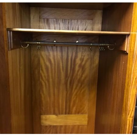 Antike Inlaid Gaderobe aus Satinholz