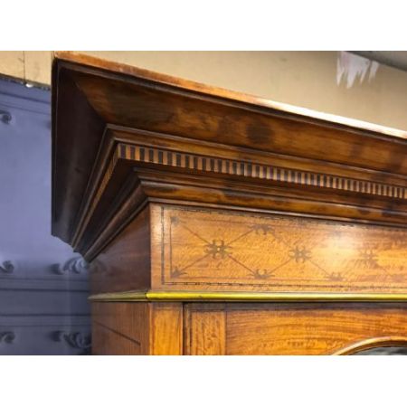 Antike Inlaid Gaderobe aus Satinholz