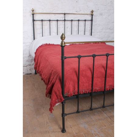 Antiker Doppelbett aus schwarzem und gealtertem Messing