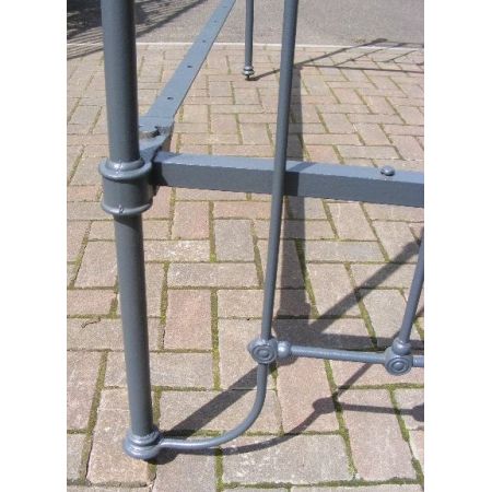 Antikes Bettgestell aus Messing und Eisen