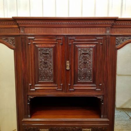 Antiker Breakfront Gaderobe aus Mahagoni