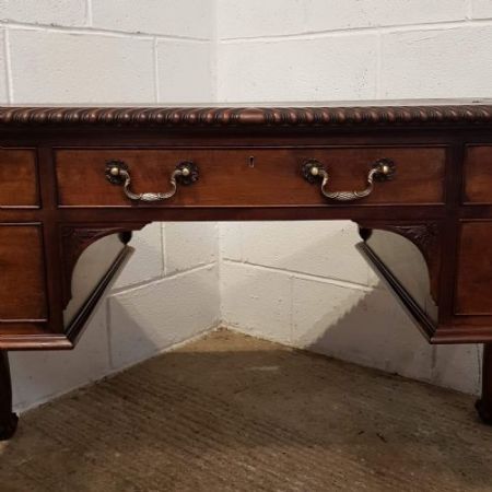 Antiker Schreibtisch aus Mahagoni Massivholz 1900