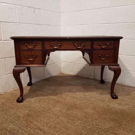 Antiker Schreibtisch aus Mahagoni Massivholz 1900