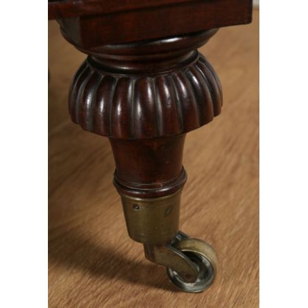 Antike gepolsterte Chaise Longue aus Mahagoni um 1820