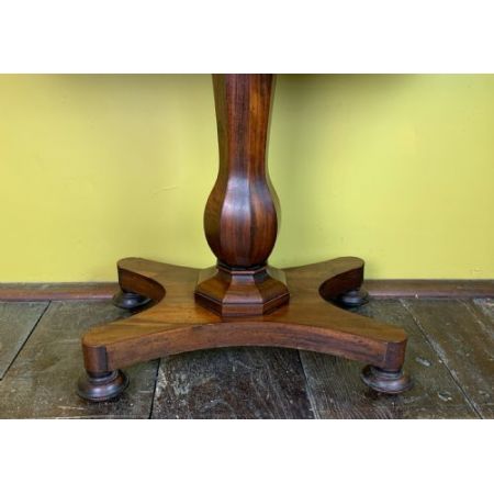 Antiker Mahagoni Sockel Kartentisch aus dem 19. Jahrhundert