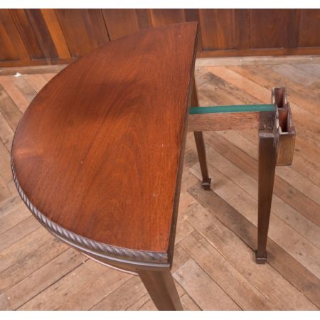 Antiker faltbarer Kartentisch aus Mahagoni 