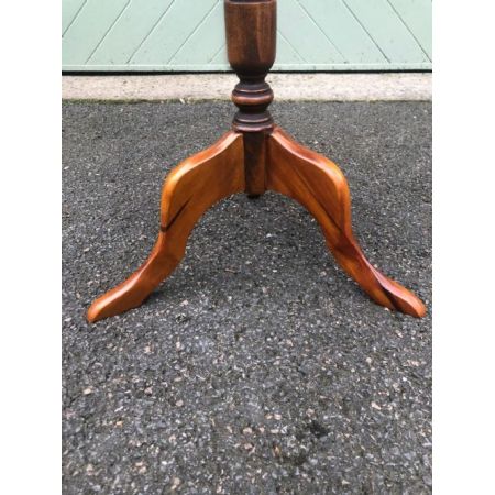 Antiker Beistelltisch aus Mahagoni Massivholz 1920