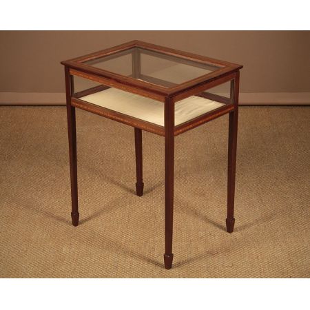 Antiker Bijouterie Display Top Tisch um 1910.