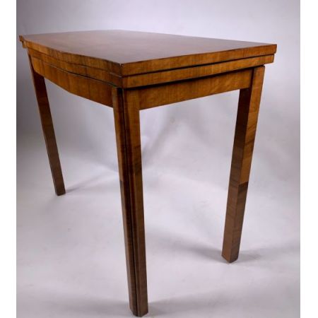 Antiker Art déco Kartentisch aus Nussbaumholz Massivholz 1930