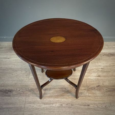 Antiker Beistelltisch aus Mahagoni Massivholz 20. Jahrhundert