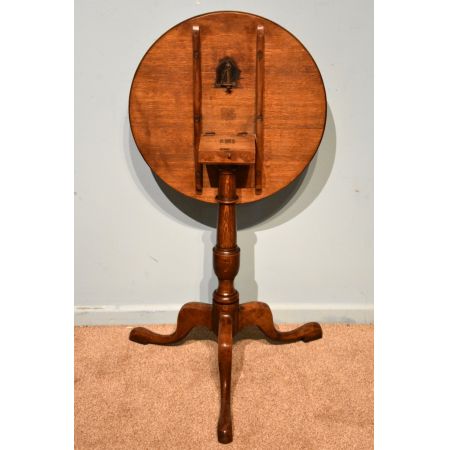 Antiker Weintisch aus Eichenholz