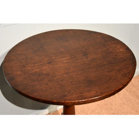 Antiker Weintisch im Ulmen-Quäker-Stil