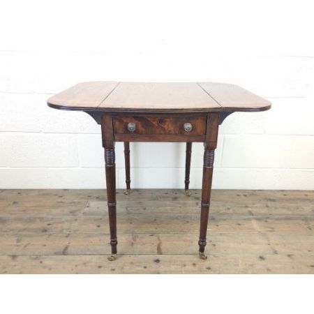 Antiker Beistelltisch/drop leaf side table aus Mahagoni Massivholz georgianisch