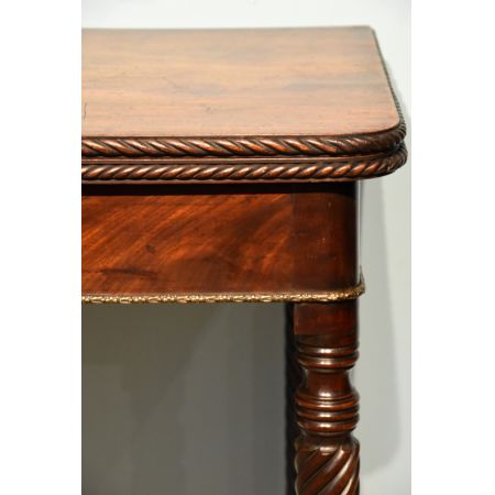 Antiker regency Tee-Tisch/Beistelltisch aus Mahagoni Massivholz 1815