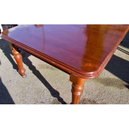 Antiker Esstisch aus Mahagoni Massivholz 19. Jahrhundert