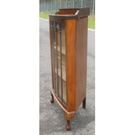 Antike chinesische Eckvitrine aus Walnusholz von 1930