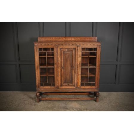 Antike Vitrine aus Eichenholz von 1920