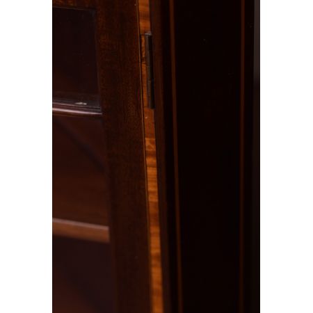 Antiker hängender Inlaid Eckschrank aus Mahagoni 