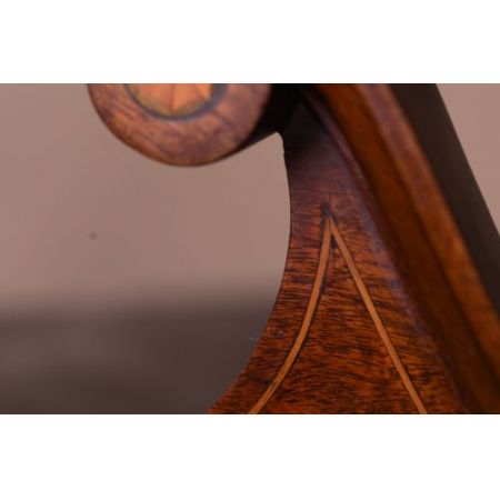 Antiker hängender Inlaid Eckschrank aus Mahagoni 