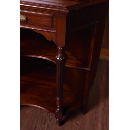 Antiker Eckschrank aus Mahagoni 