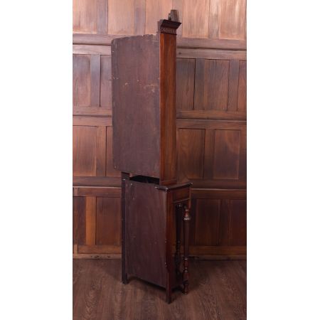 Antiker Eckschrank aus Mahagoni 