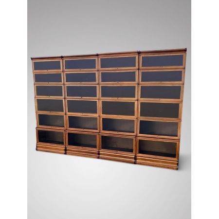 Antikes 4er Set "waterfall" (Wasserfall) Globe Wernicke Bücherschränke aus Eiche Massivholz 1900