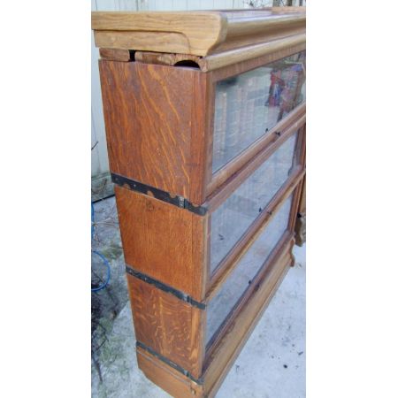 Antikes Paar Globe Wernicke Bücherschränke aus Eiche Massivholz 1930