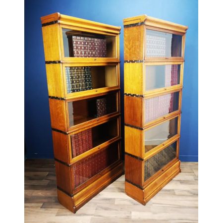 Antikes Paar Globe Wernicke Barristers Bücherschränke aus Eiche Massivholz 1900