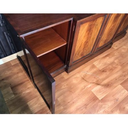 Antikes Breakfront Sideboard aus Mahagoni 