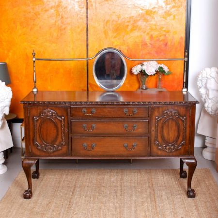 Antikes geschnitztes Mahagoni-Sideboard 