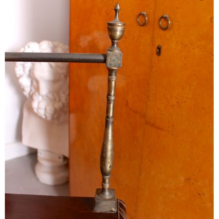 Antikes geschnitztes Mahagoni-Sideboard 